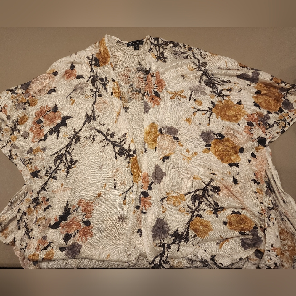 Lightweight Knit Overlay Kimono